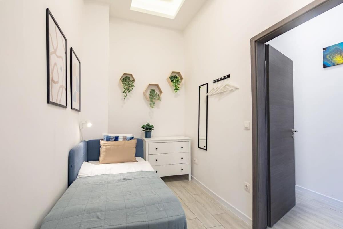 Central Room For Solo Traveller Budapesta Exterior foto